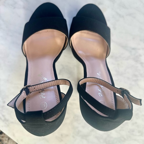 HerStyle black platform sandals. Size 8.5 - Picture 2 of 6